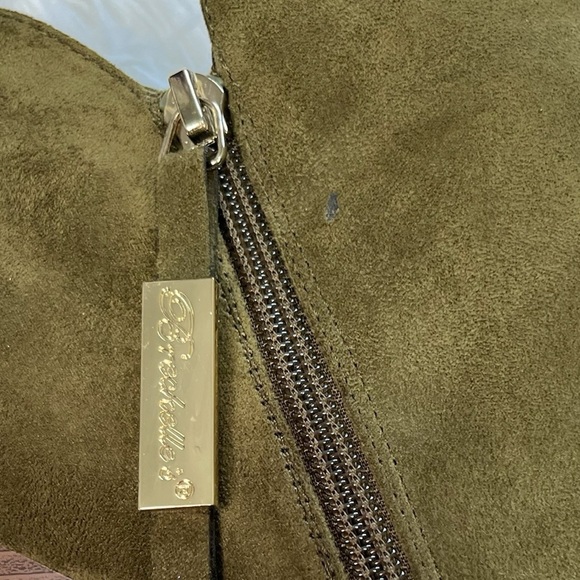 Breckelle's | Gina Suede Booties | NIB! - Picture 4 of 6
